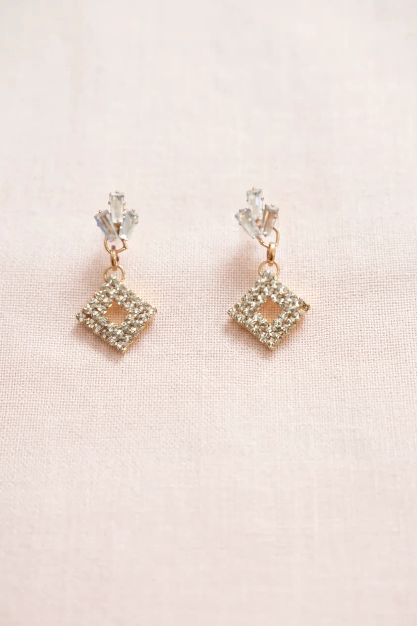 Diamond‑Cut V‑Drop Rose Gold Earrings